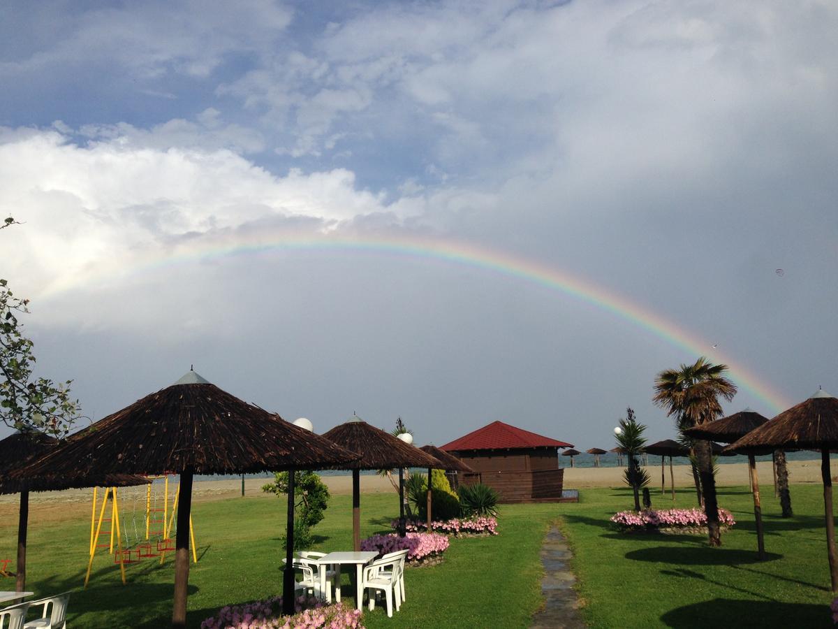 Hotel Akrogiali Korinós 外观 照片