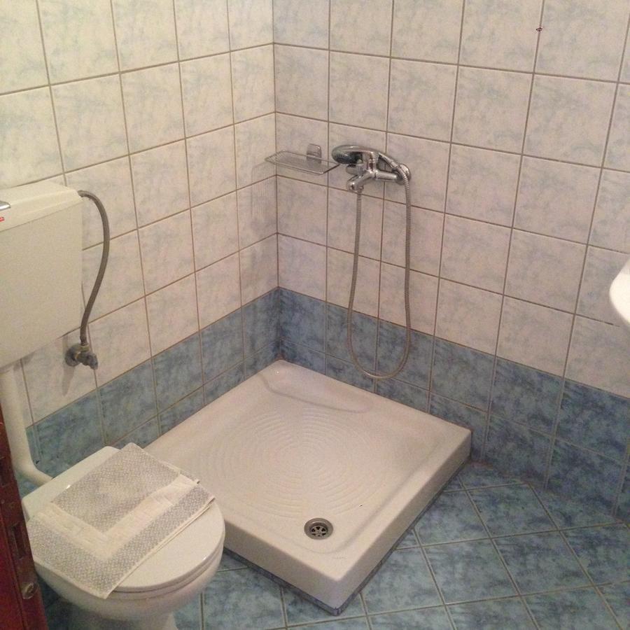 Hotel Akrogiali Korinós 外观 照片