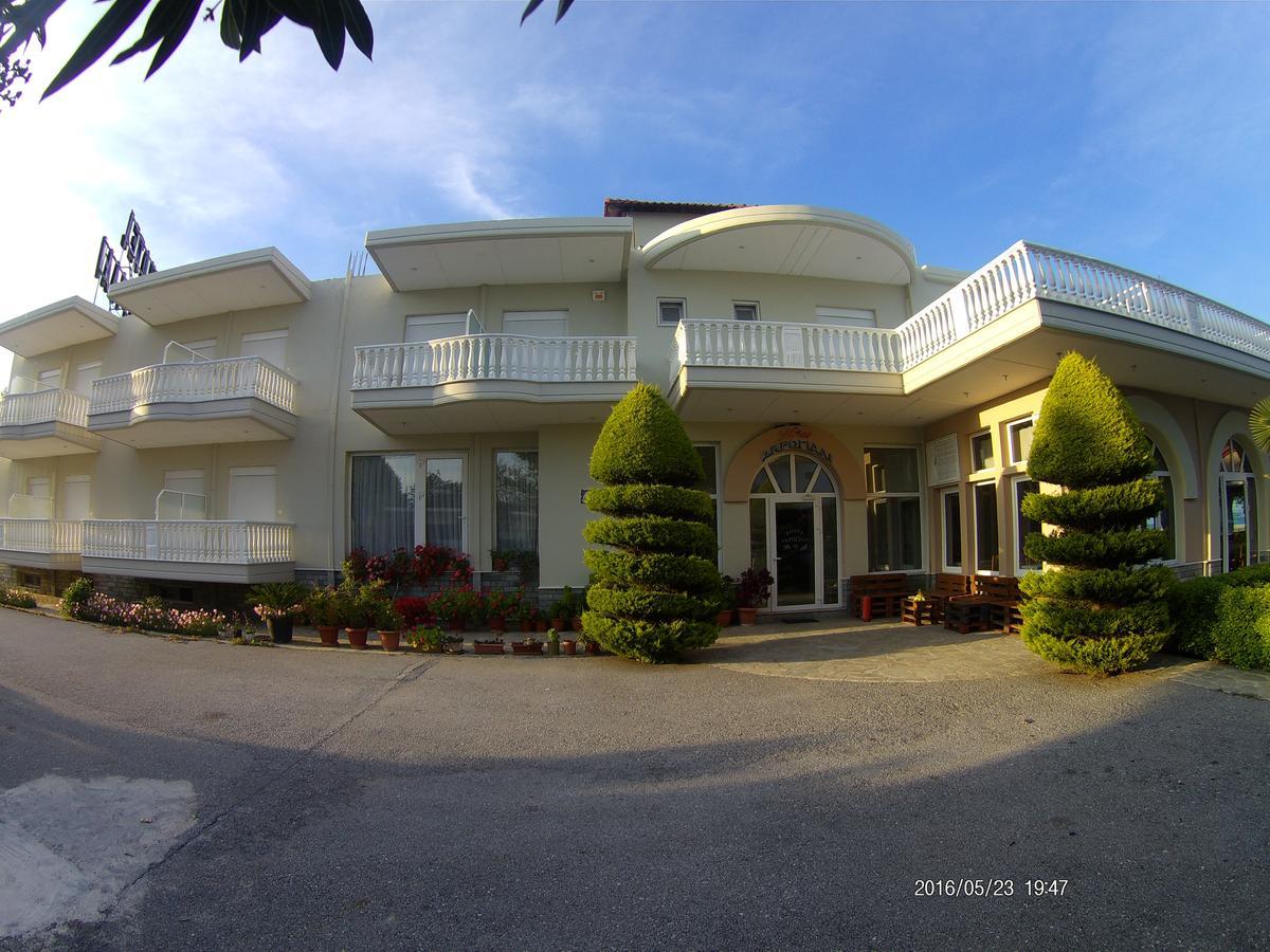 Hotel Akrogiali Korinós 外观 照片