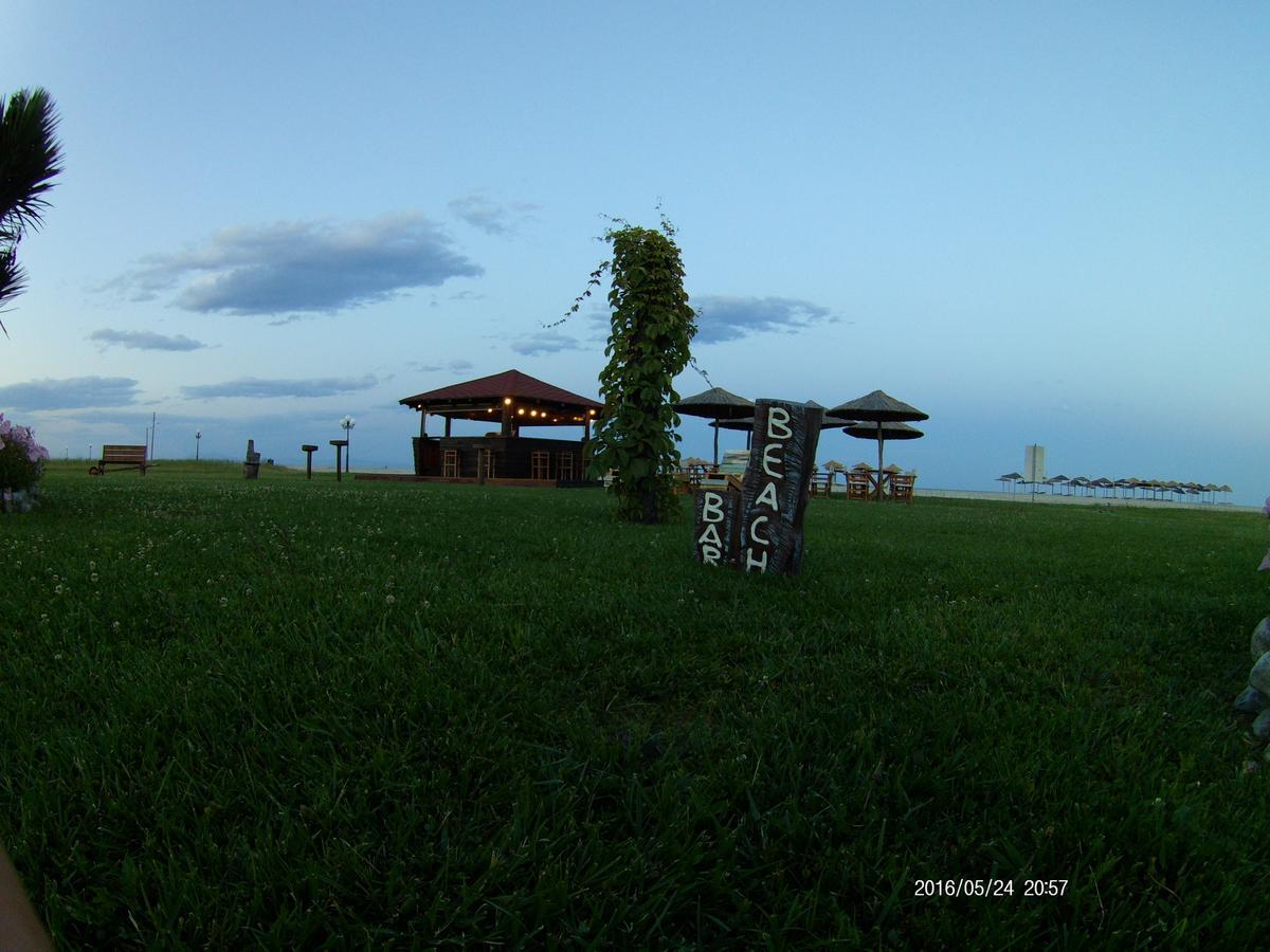 Hotel Akrogiali Korinós 外观 照片