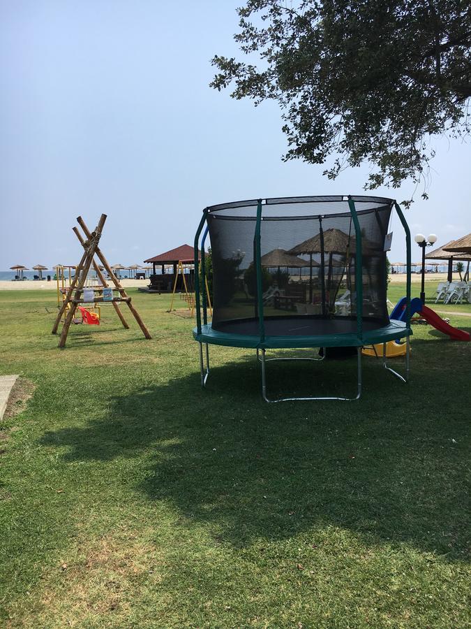 Hotel Akrogiali Korinós 外观 照片
