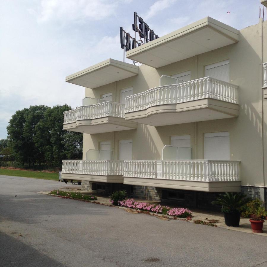 Hotel Akrogiali Korinós 外观 照片